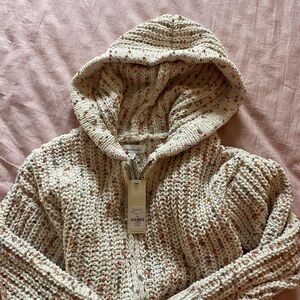 Francesca’s NWT Sweater